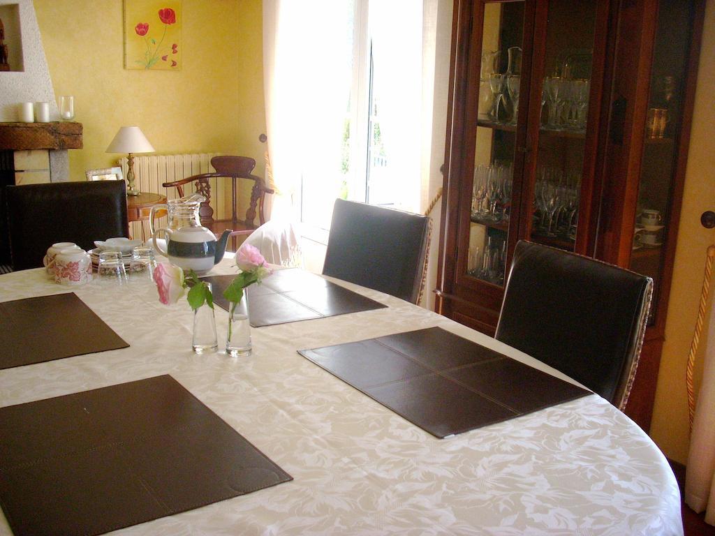 Lanhouarneau Chambres D'Hotes Kergollay מראה חיצוני תמונה